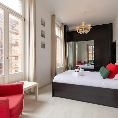 Charlemagne - Imposing Town House With Parking Near The * Blankenberge